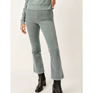 Free People Flare Pants In My Feelings Velvet Crop Slim Green moss Medium